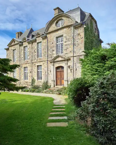 Herrenhaus Bretagne Mai 2025
