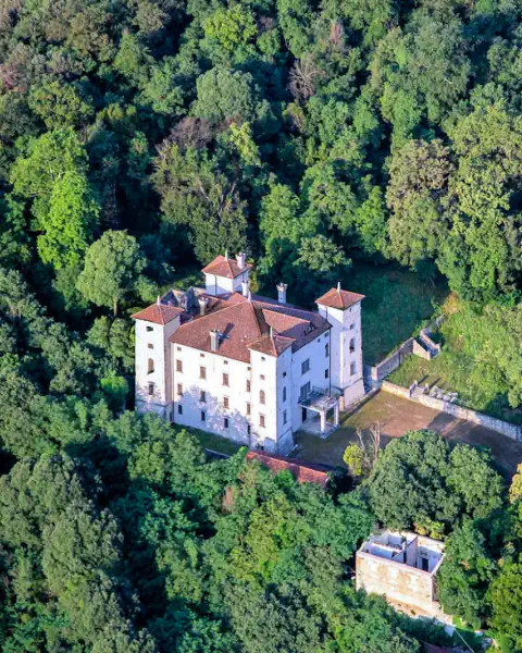Schloss Liegenschaften Italien
