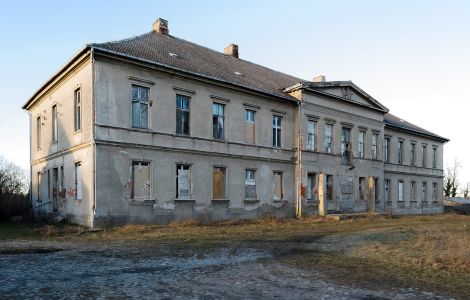 /pp/public_domain/thumb-deutschland-mecklenburg-vorpommern-gross-helle-gutshaus.jpg