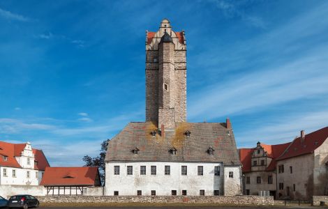 Plötzkau, Schlosshof - Schloss Plötzkau, Sachsen-Anhalt