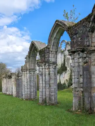 Ehemaliges Kloster am Fuße der Ardennen, Frankreich-Belgien, Charleville-Mézières, Grand Est