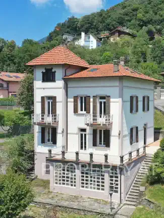 Renovierte Jugendstilvilla mit Panoramablick, Dizzasco, Lombardei