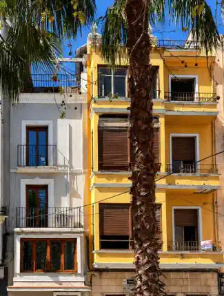 Stadthaus mit Dachterrasse am Plaza de Santo Domingo, Ontinyent - Fünf Etagen, 150 m², Ontinyent, Valencia