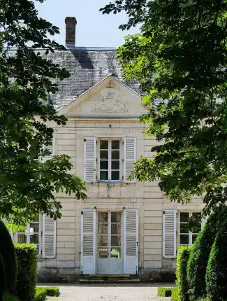 Sanierungsbedürftiges Schloss an der Loire in Nachbarschaft zum Château de Chenonceau, Chenonceaux, Zentrum-Loiretal