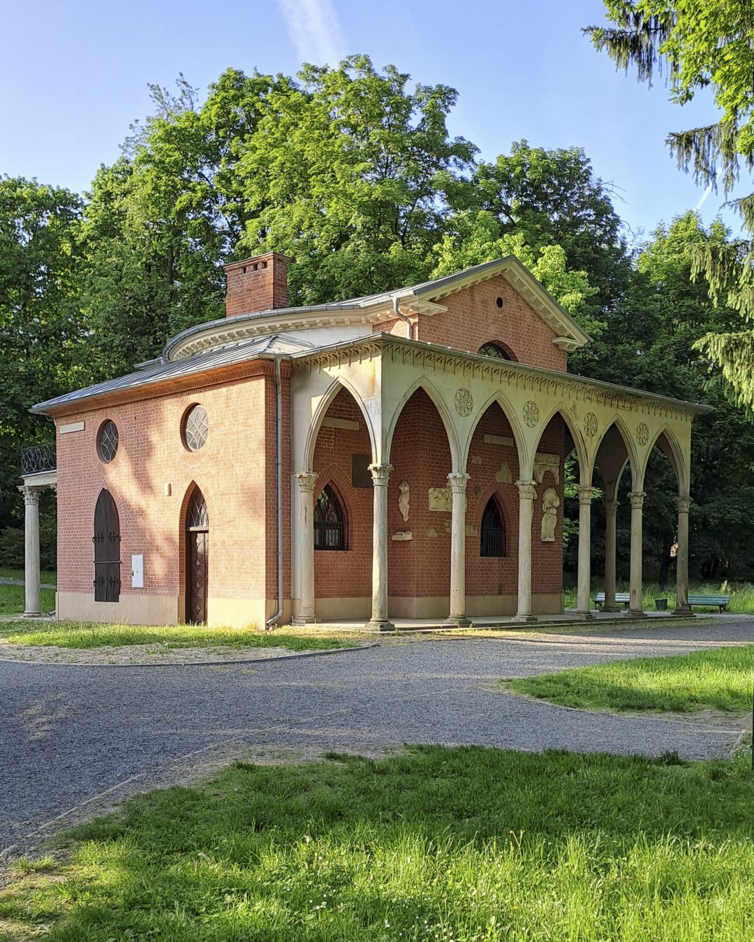 Gothisches Haus Schlosspark Puławy